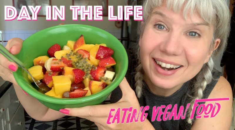 Day of Eating Vegan at Home: Cooking, Animal Visits, Beach Sunset & More!