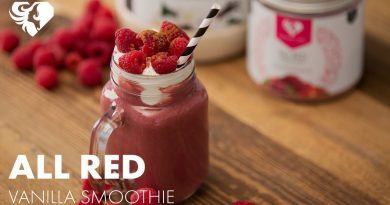 Red Superfood Vanilla Smoothie  | Women's Best Protein Recipes