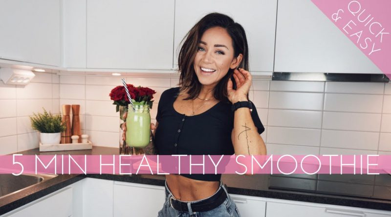 Healthy Green Smoothie - In Just 5 MINUTES! Hanna's Healthy Kitchen Ep. 7