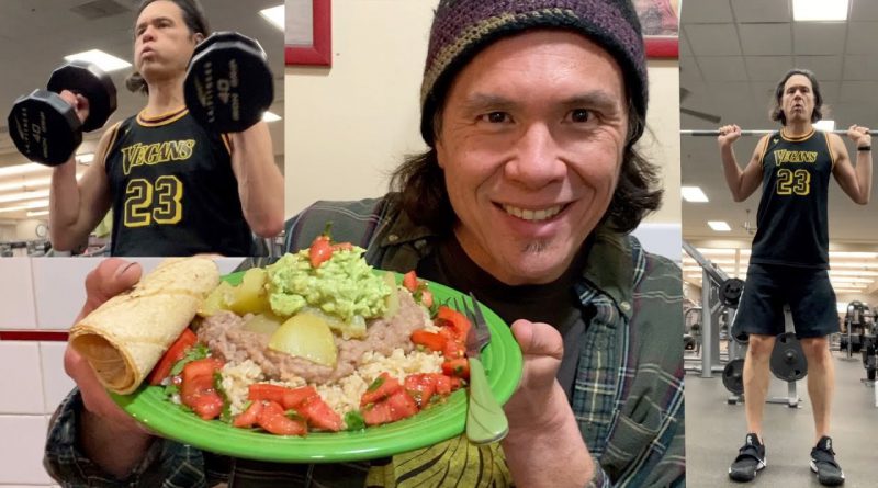 How I Trained & Everything I Ate In A Day As A Thriving Vegan