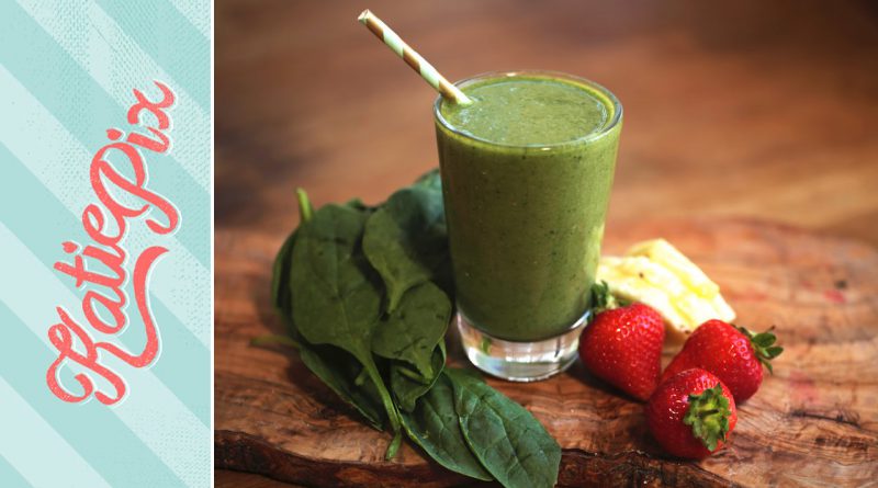 Simple Green Superfood Smoothie Recipe (that actually tastes good) | Katie Pix