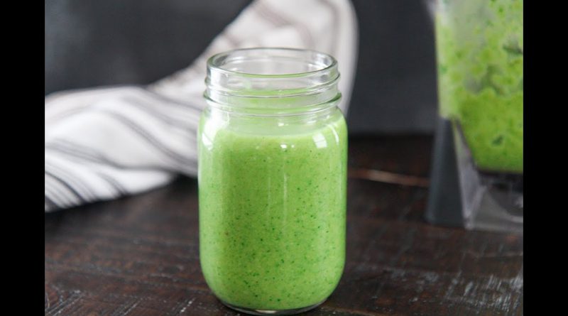 Spinach Avocado Green Smoothie