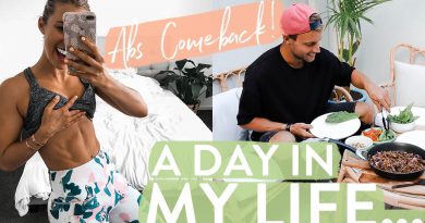 ABS COMEBACK & GREEN SMOOTHIES | Day in the life + Blonde Hair Cut!!