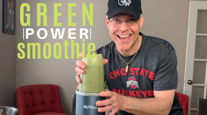 GREEN POWER BREAKFAST SMOOTHIE | SUPERFOOD SMOOTHIE