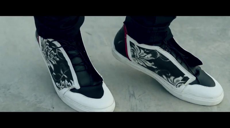 Darksoul Floral Men's Lifestyle sneaker trailer.