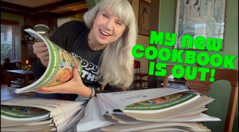 MY NEW COOKBOOK IS OUT!!! + What We Ate on Cyber Monday Vlog