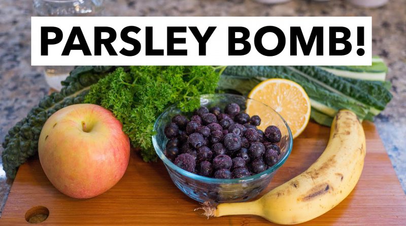 Green Smoothie Recipe 14: Learn How-to Parsley Bomb a Smoothie (from 30-day GSC)